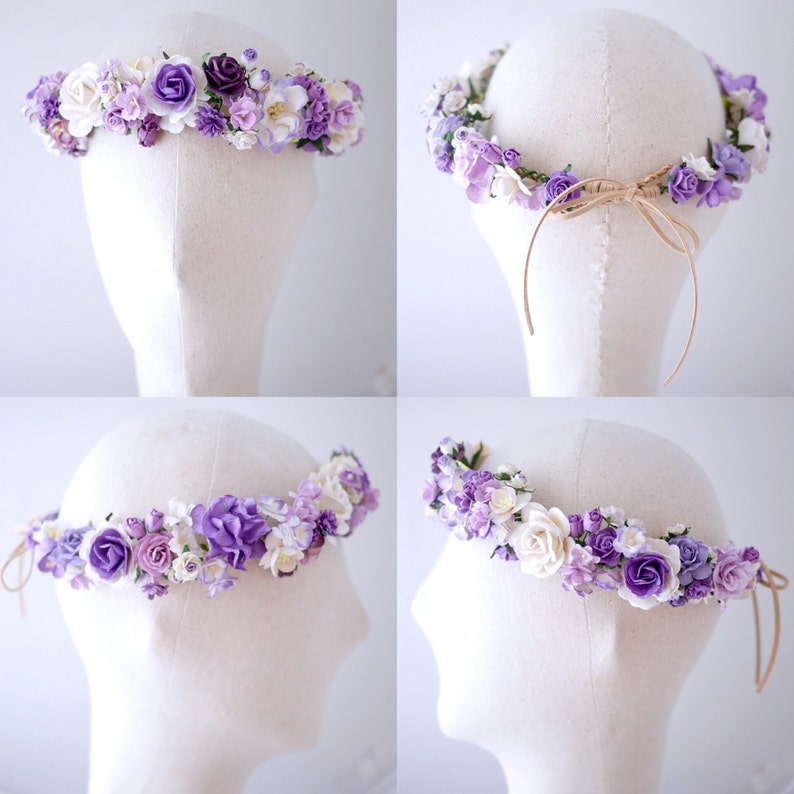 Weiß-violetter Papierblumenkranz als Stirnband – 20 cm, handgemachter Hochzeitshaarschmuck mit verstellbarem Band