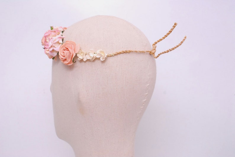Haarband aus Papierblumen mit Pfirsichrose als Haaraccessoire für Hochzeitsfeiern