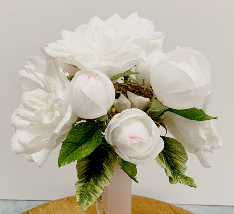Pfingstrosen-Rosen-Brautstrauß aus Krepppapier, Boho-Stil, 25 Zoll, Rosa und Weiß