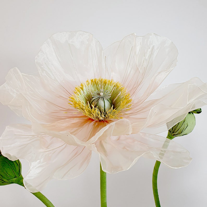 6 Organza Riesenmohnblumen mit 3 Knospen, Übergroße Blumen Hintergrunddekoration für Event & Fenster