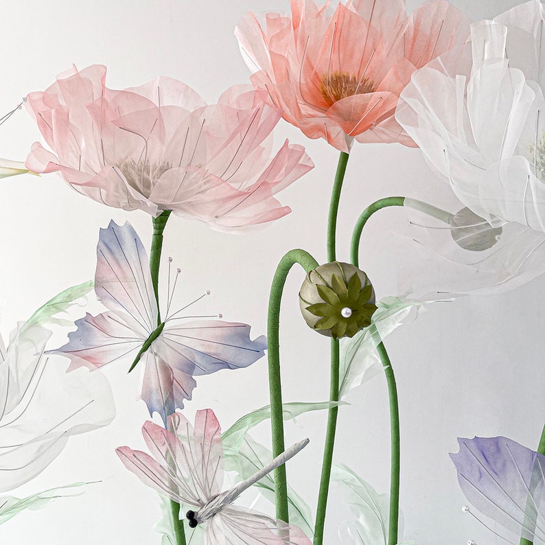 Organza-Mohnblumenset mit Schmetterlingen, 1,2-1,9 m, Riesenblumen für Events und Schaufenster