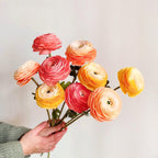 Ranunkel Blumenstrauß aus Krepppapier, Frühlingsdekoration, 30 cm, 3-12 Blumen, Handgefertigt