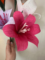 Krepppapier Lilie | Handgefertigte botanische Blume, Ewiger Blumenstrauß, Hochzeits-Geschenk