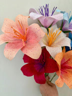 Krepppapier Lilie | Handgefertigte botanische Blume, Ewiger Blumenstrauß, Hochzeits-Geschenk