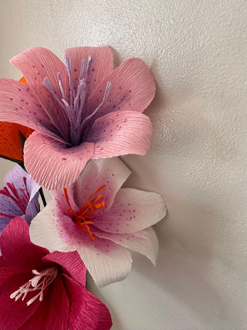 Krepppapier Lilie | Handgefertigte botanische Blume, Ewiger Blumenstrauß, Hochzeits-Geschenk