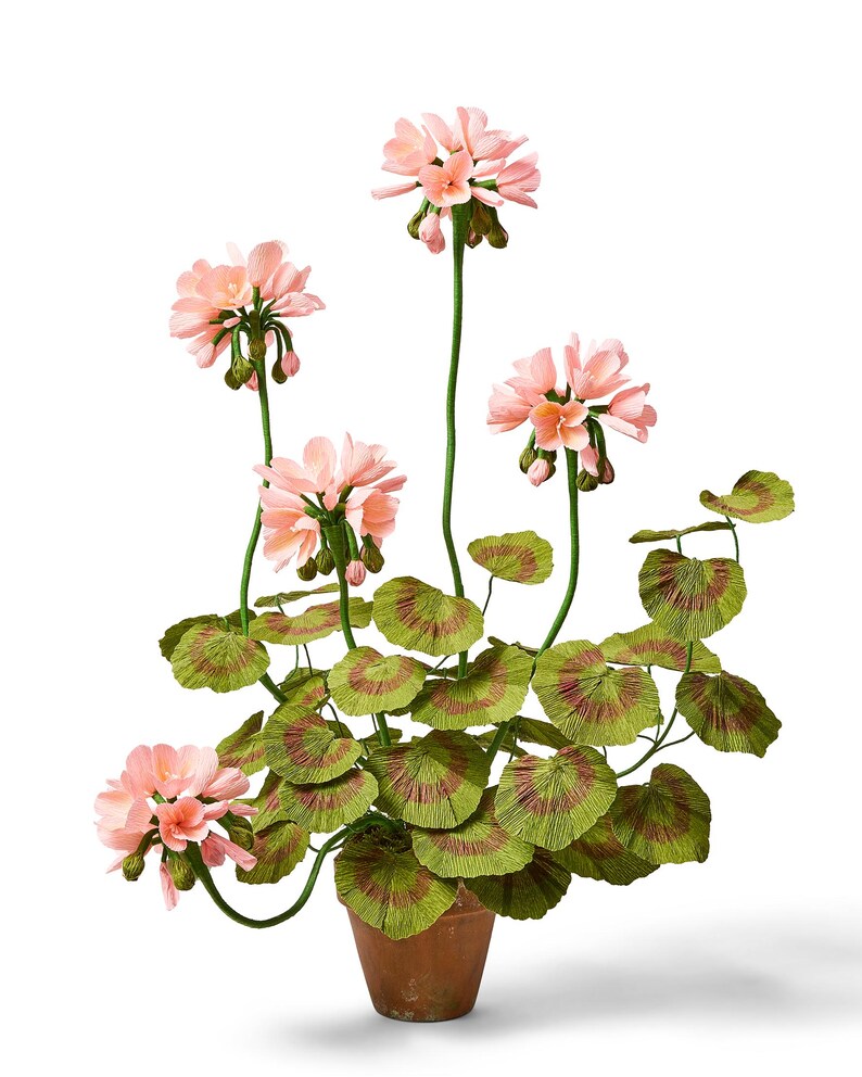 Große rosa Papiergeranie im Terrakottatopf 67 cm Krepppapierblume