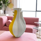 Moderne Skulpturvase mit umarmenden Händen, 21 cm, Premium PLA, zeitgenössisches Herzstück