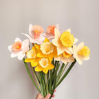 Krepppapier Narzissen realistische Papierblumen, Frühlingsstrauß handgemachte Blumen, Hochzeit Deko