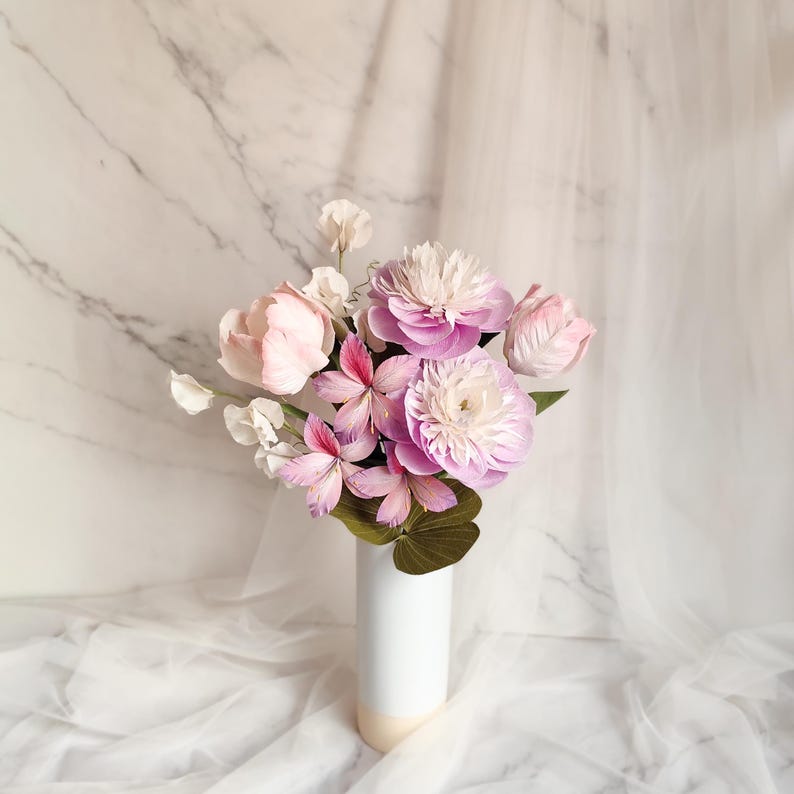 Handgemachter Papierblumenstrauß, zartrosa Brautstrauß, Krepppapier Hochzeitsgeschenk