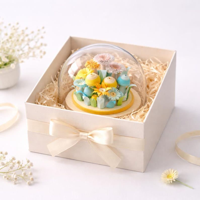 Handgemalter Papier-Quilling-Blumengarten Miniatur-Dekor mit Holzsockel