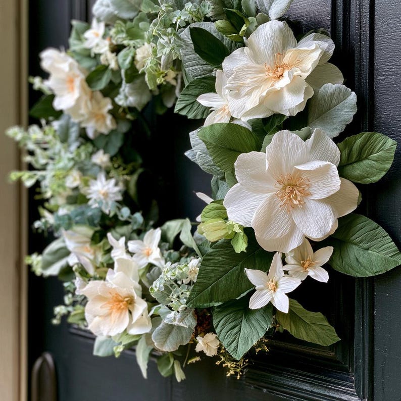 Weißer Pfingstrosen-Rosen-Blumenkranz, elegante Haustürdekoration, feine Papierblumen