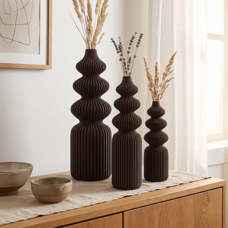 Rippenvasen-Skulptur in 5 Größen | Schlanke Nordic Vase für Trockenblumen | 3D-Druck, Matter Look