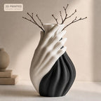 Moderne Skulpturvase mit umarmenden Händen, 21 cm, Premium PLA, zeitgenössisches Herzstück