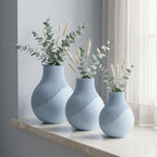 Bauchige Rillenvase mit Spiral-Twist – Neki Edge, für Trockenblumen, 3D-Druck, Mattschwarz