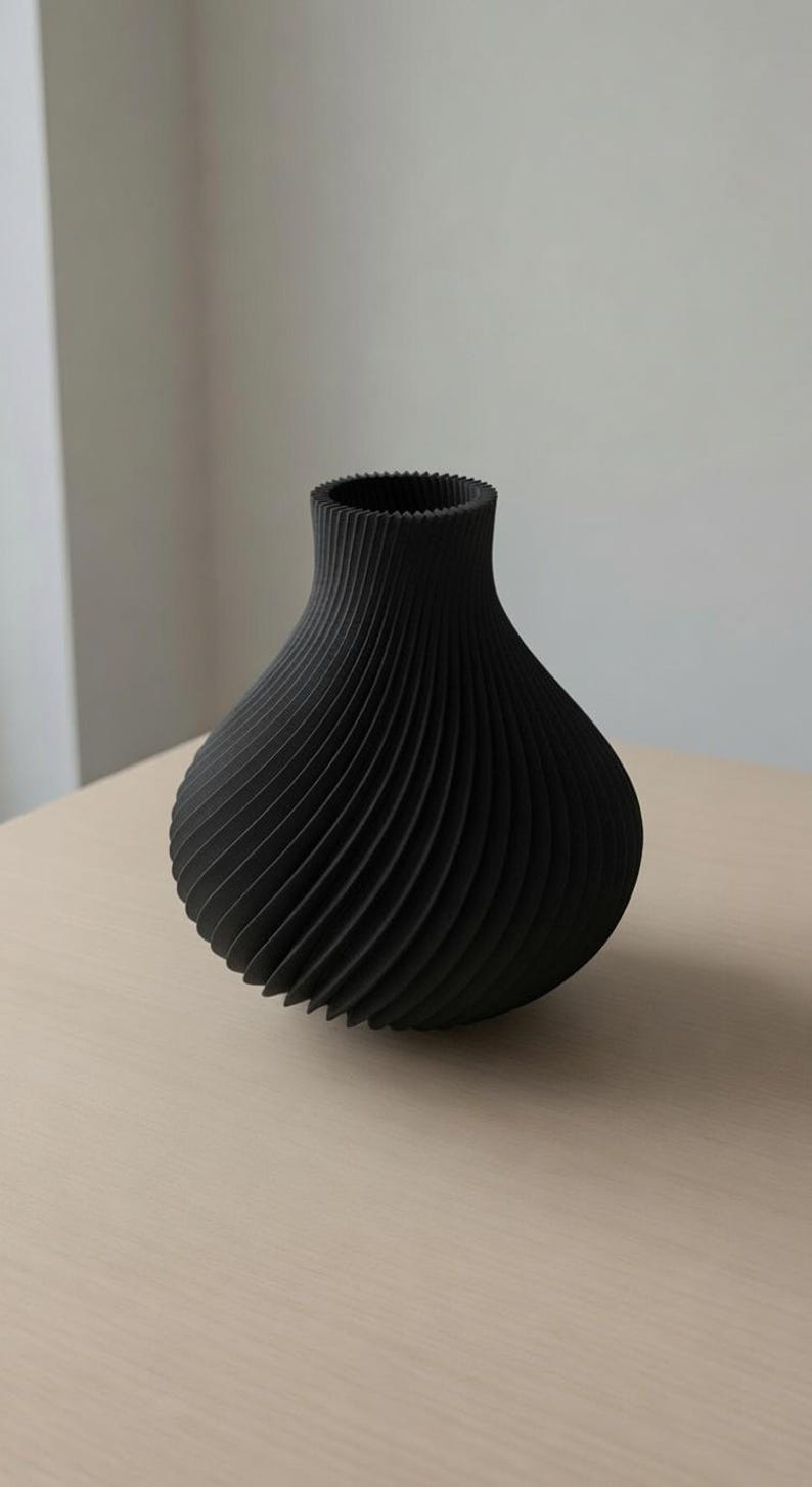 SPIRAL Design Vase für Trockenblumen, frische Blumen & Pampasgras, PLA, PP-Einsatz