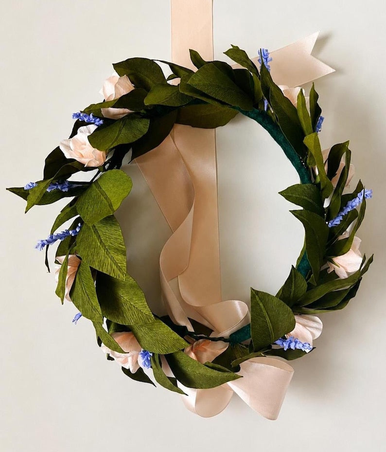 Schulabschluss Blumenkranz aus Krepppapier mit Ansteckblumen, Lorbeerkranz für Absolventen, verstellbares Kopfband